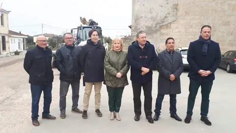 Delegada visita obras de Sayagua 1