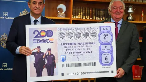 Lotería Nacional dedica un décimo al Bicentenario de la Policía Nacional