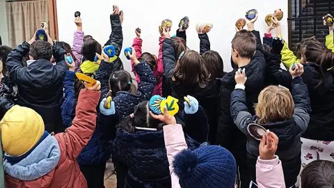 Escolares-Piedras-Pintadas-Vieiras-Camino-Levante-Villaralbo