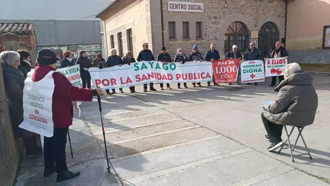 Concentración número 124 de la Plataforma en Defensa de la Sanidad Pública de Sayago. Fotografía: CEDIDA