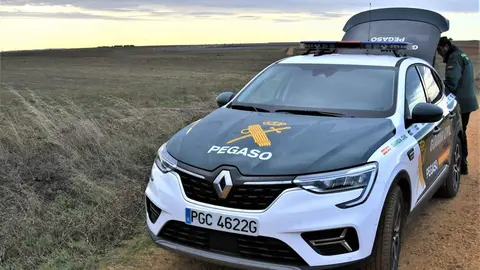 Patrulla de la Guardia Civil durante un operativo de búsqueda