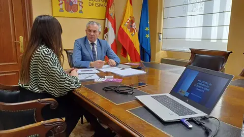 Nicanor Sen se reúne con la coordinadora de Unidades de Violencia sobre la Mujer de Castilla y León