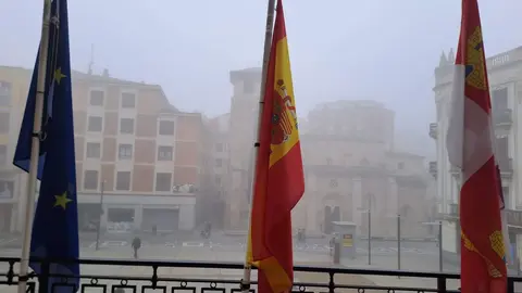 Banderas a media asta en la subdelegación del Gobierno en Zamora