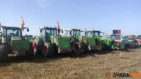 Tractorada en la provincia de Zamora (3)