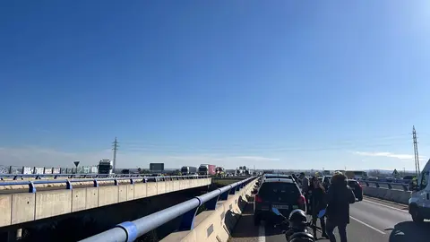 Corte en el puente de Los Tres Árboles
