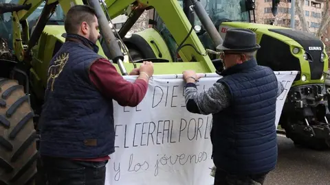 Tractorada con motivo de la manifestación del 9 de febrero