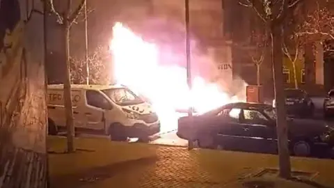 quema de contenedores en Las Viñas