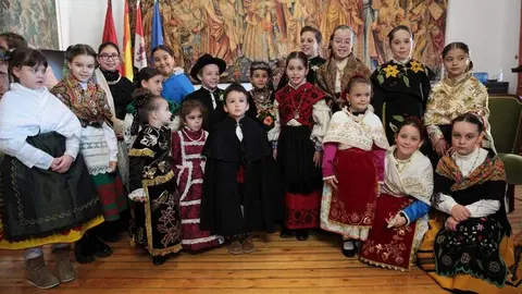 Tradicional Boda Infantil de Carnavales.