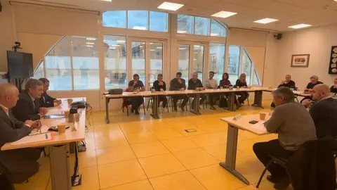 Correos y los sindicatos mayoritarios inician una etapa de diálogo