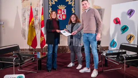 La Junta apuesta por la FP Dual y escucha las propuestas de los alumnos