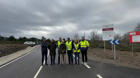 Carretera que une Pedroso a Linarejos