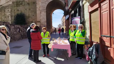 Caramelos contra el cáncer infantil. Asociación Unidos Contra el Cáncer de Toro y Provincia de Zamora