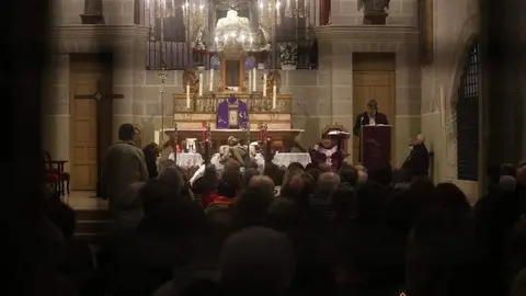 El Yacente celebra su segundo Vía Crucis (1)