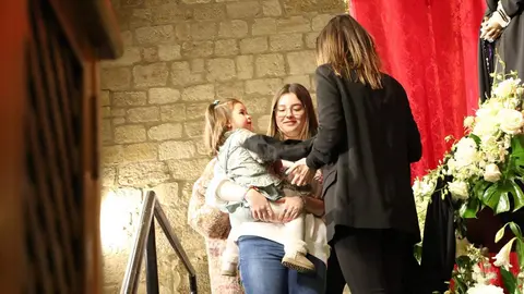 Acto de la acto de presentación de los niños a la Virgen de la Soledad y actuación de la tuna_11