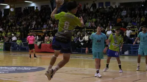 bce35227-9c4d-4cf1-8d9c-9fbfde3a0e00_tn