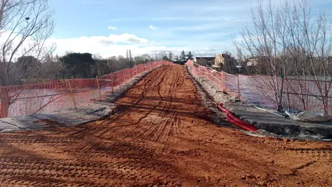 Obras de remodelación en el Puente de Piedra. Fotografía Ayuntamiento de Zamora