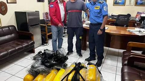 entrega material a la Direccion General de Bomberos de Nicaragua
