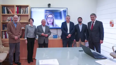 Saludo del consejero al jurado