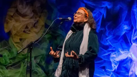 La romancera zamorana Victoria Gullón. Fotografía: Asociación Madrileña de Narración Oral Mano