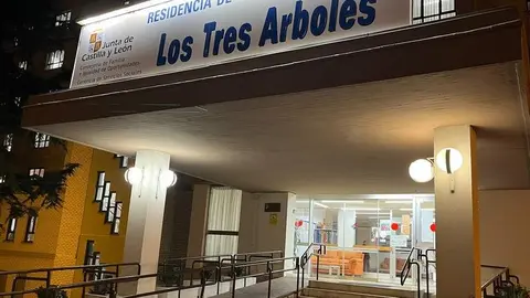 Residencia de 'Los Tres Árboles' en la calle Obispo Acuña (1)