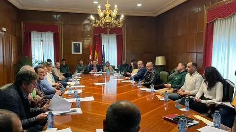 reunión Ángel Blanco y alcaldes de la provincia _3