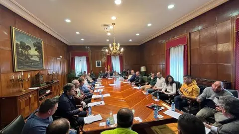 reunión Ángel Blanco y alcaldes de la provincia