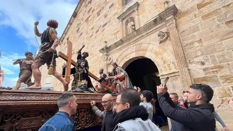 Traslado de pasos de Jesús Nazareno y Santo Entierro a la carpa_6