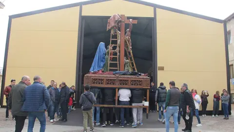 Traslado de pasos de Jesús Nazareno y Santo Entierro a la carpa_46