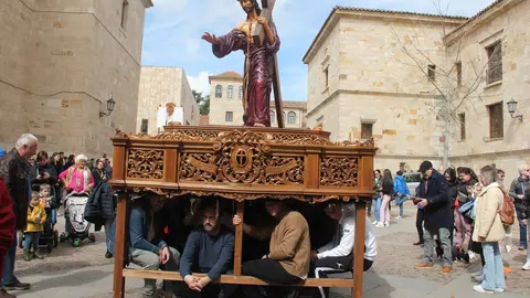 Traslado de pasos de Jesús Nazareno y Santo Entierro a la carpa_53
