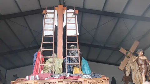 Traslado de pasos de Jesús Nazareno y Santo Entierro a la carpa_59