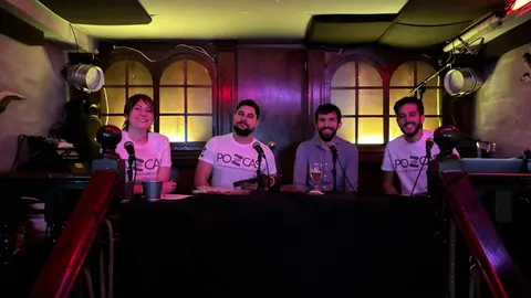 Manuel Garrote, Beatriz Barrio y Javier García durante la grabación del primer poZcas en el Café Avalon 