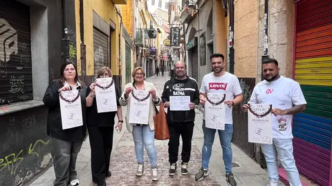 Hosteleros de Herreros durante la presentación del nuevo Vía Crucis
