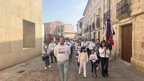 La banda de Música de Zamora ensaya en el entorno de la Catedral  (1)