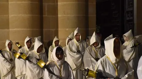 Procesión de Luz y Vida (2)