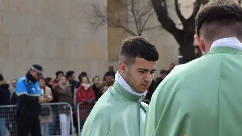 La Esperanza salva la emoción en la Plaza de la Catedral tras la suspensión procesional (23)