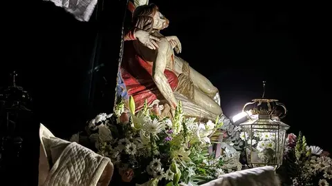 Cofradía del Santo Entierro y Nuestra Madre de las Angustias en Corrales del Vino