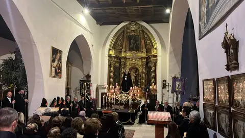 a la espera de la salida toro