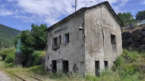 Estación de ferrocarril de Matarrosa del Sil en León