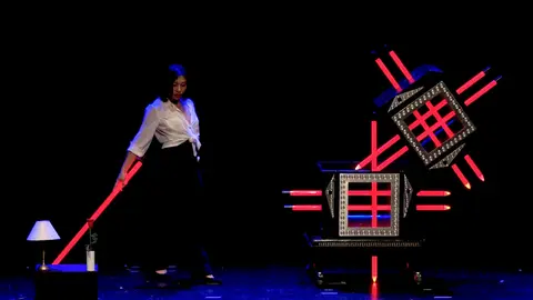 Espectáculo de Violeta Zheng