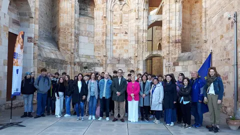 Inauguración por parte de la delegada territorial de la Junta, Leticia García, del Programa de la jornada “Juventud Zamorana” celebrada en la Fundación Rei Afonso Henriques