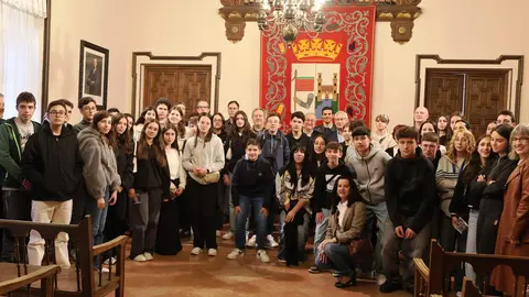 Visita alumnos portugueses ayto