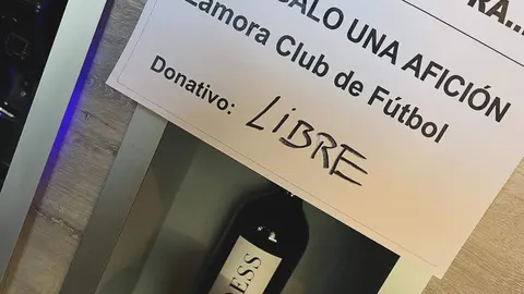 'Te regalo una afición', la campaña puesta en marcha por algunos socios del Zamora CF.