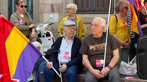 Izquierda Unida de Zamora conmemora la II República Española (2)