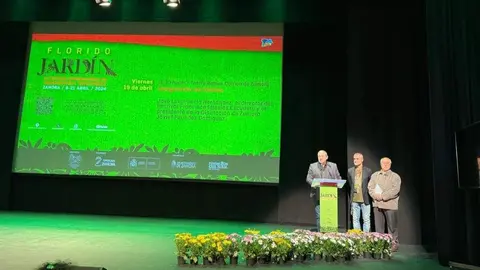 Apertura del IV Festival de Indumentaria Tradicional "Florido Jardín"