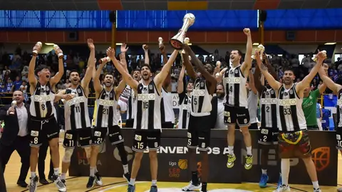 El Odilo Cartagena asciende a LEB Oro y se corona como campeón de la Liga LEB Plata_2
