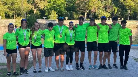 Palistas del Piragüismo Duero Zamora tras su cita en Aranjuez en el VI Campeonato de España de Medio Maratón