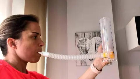 El-mantenimiento-de-la-funcion-pulmonar-es-una-lucha-diaria-en-los-pacientes-de-FQ-que-esperan-el-momento-de-su-vacunacion-Miriam-Aguilar-presidenta-FQCyL