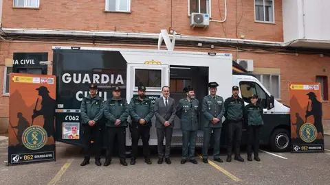 guardia civil oficina móvil. imagen de archivo