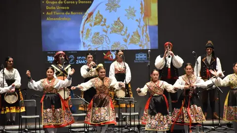 XI Festival infantil Doña Urraca en el Ramos Carrión