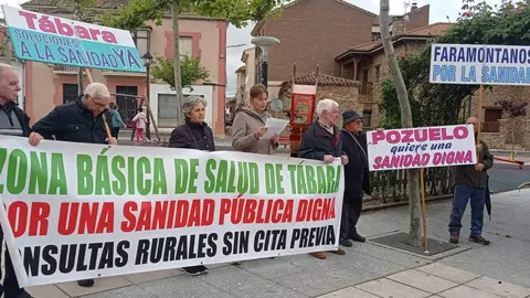 Protesta de la Plataforma por una Sanidad Pública Digna de la Zona Básica de Salud de Tábara